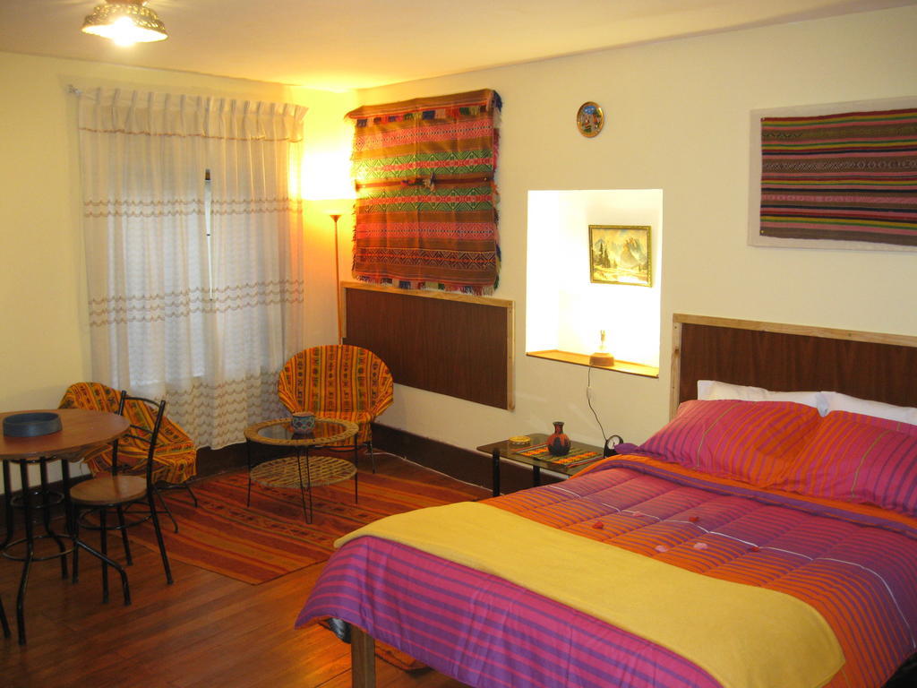 8A Cusco Guest House Room photo